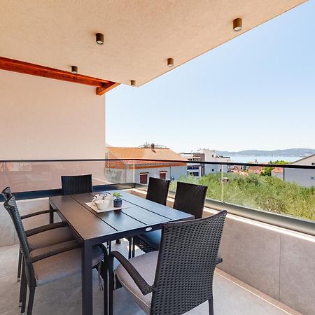 Sea Bay View Apartment - Appartement Avec Piscine Et Magnifique Vue Sur Mer Sveti Filip i Jakov Exterior photo