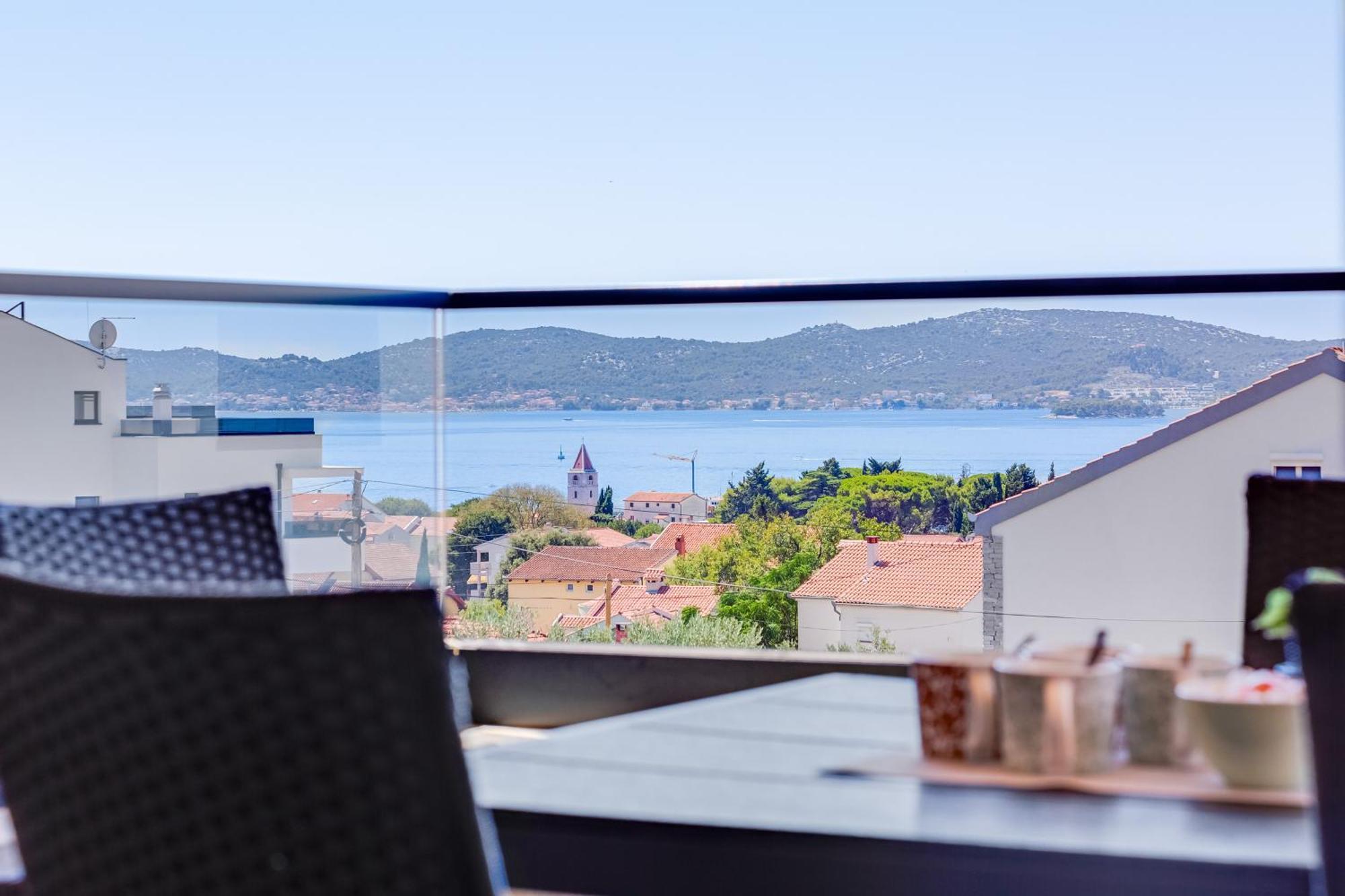 Sea Bay View Apartment - Appartement Avec Piscine Et Magnifique Vue Sur Mer Sveti Filip i Jakov Exterior photo